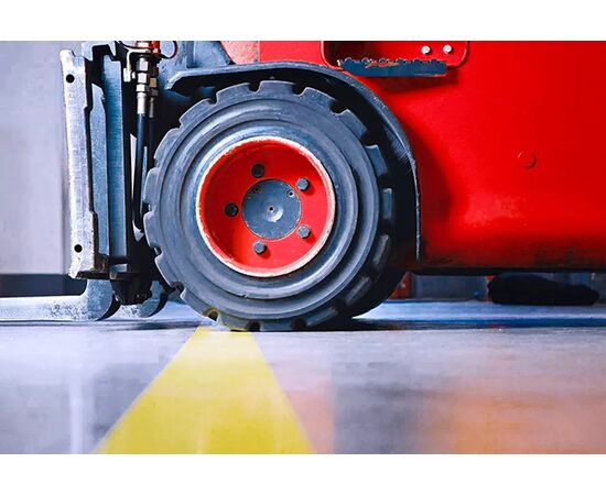 Напольная маркировочная лента Tesa [T4169-37] класса «премиум» для разметки (зеленая, ПВХ основа, 180 мкм, самоклеящаяся, 33 м x 55 мм) фотография 3