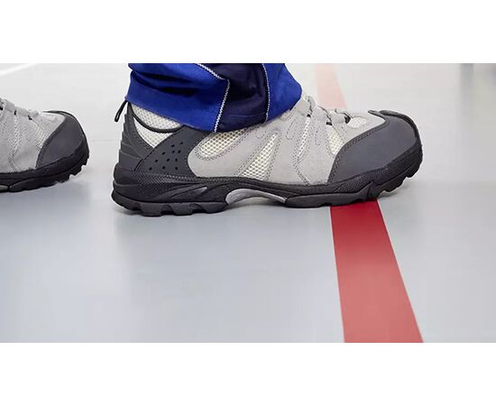 Напольная маркировочная лента класса «премиум» Tesa [T04169-00055-93] для разметки (черная, ПВХ основа, 180 мкм, самоклеящаяся, 33 м х 50 мм) фотография 8