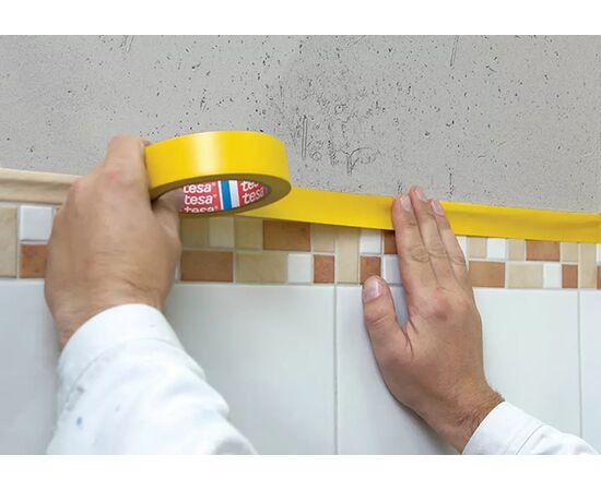 Малярная лента Tesa [T04172-00018-17] для штукатурных работ (желтая, ПВХ, 120 мкм, 33 м х 50 мм) фотография 2