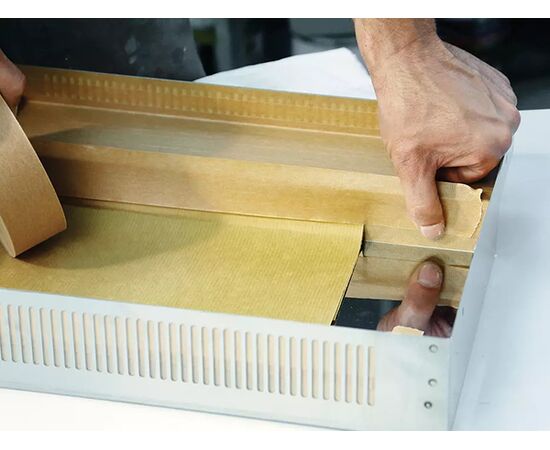 Универсальная малярная лента Tesa [T04323-00011-00] на бумажной основе (белая, до 50°С, 125 мкм, 50 м х 38 мм) фотография 10