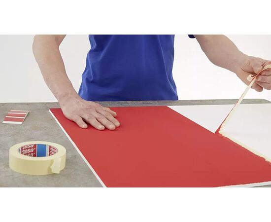 Универсальная малярная лента Tesa [T04323-00013-00] на бумажной основе (белая, до 50°С, 125 мкм, 50 м х 50 мм) фотография 6