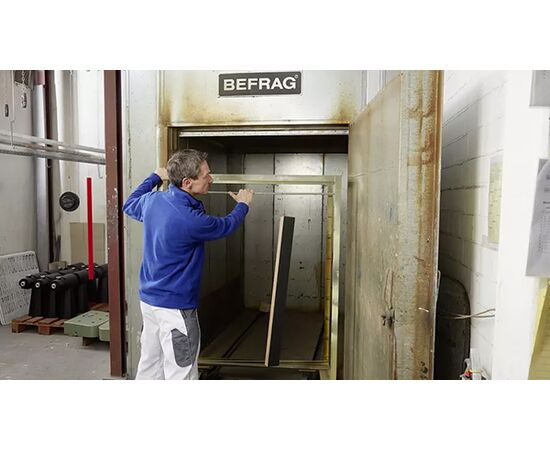 Термостойкая лента Tesa [T04341-00006-00] для окраски распылением (бесцветная, до 120°C, 190 мкм, 50 м x 50 мм) фотография 7