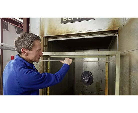 Слегка крепированная маскировочная лента Tesa [T4317-5025] на бумажной основе для окраски распылением (белая, до 80°C, 140 мкм, 50 м х 25 мм) фотография 7