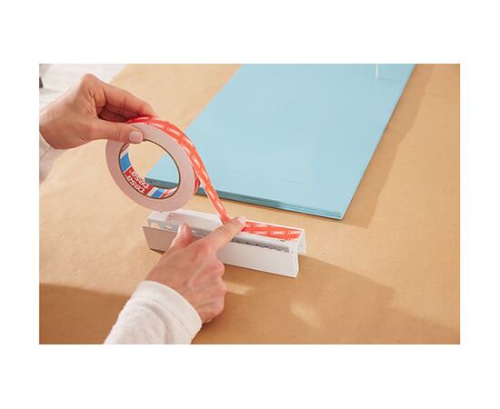 Двусторонняя монтажная лента Tesa [T55792-00010-00] (белая, ультрасильная, 5 м x 19 мм) фотография 8