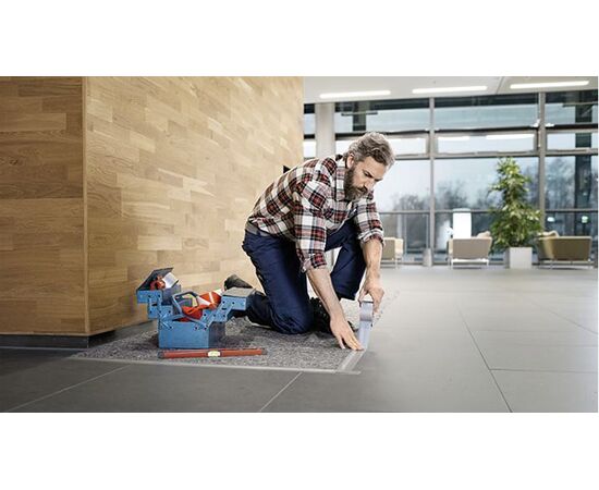 Армированная клейкая лента Tesa Extra Power [T56388-00000-12] (серая, тканевая основа, 25 м x 50 мм) фотография 8