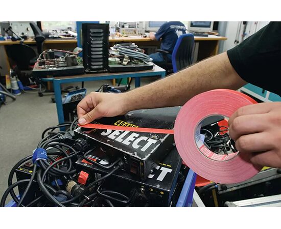 Тканевая лента Tesa [T4651-04-50-50] премиум-класса c акриловым покрытием (черная, 310 мкм, 50 м x 50 мм) фотография 12