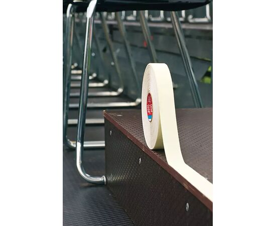 Профессиональная противоскользящая лента Tesa Anti-slip Tape [T60953-00000-00] (флуоресцентная, 850 мкм, 15 м x 25 мм) фотография 4